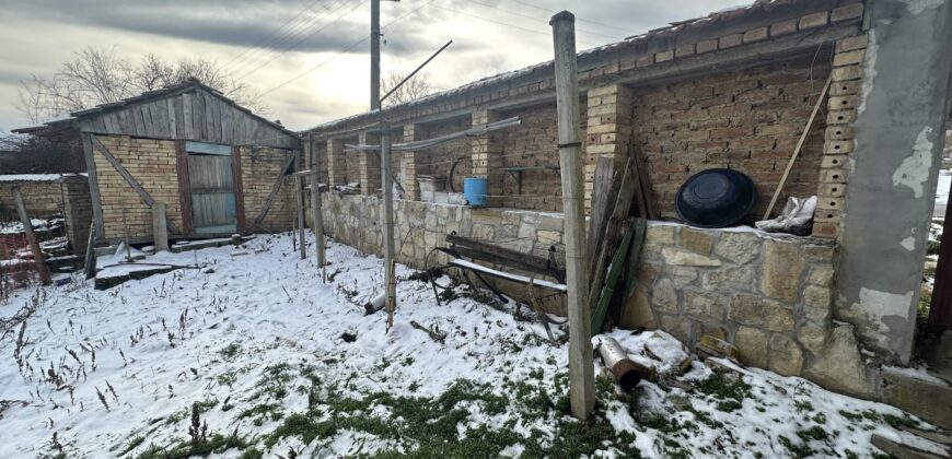 Hayloft Haven – Voditsa