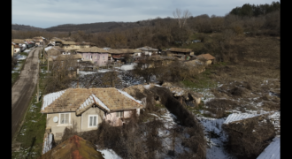 The Courtyard House – Voditsa