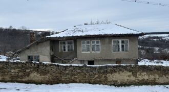 The Quiet Ridge House – Zvezda