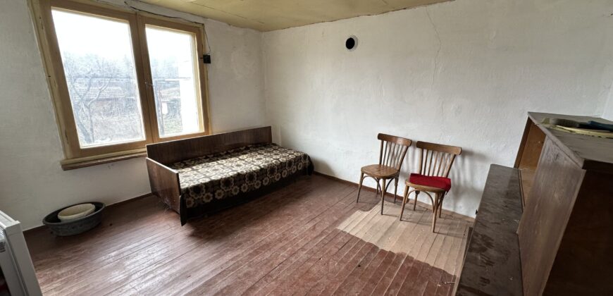 Baba Nadelka’s House – Palamartsa